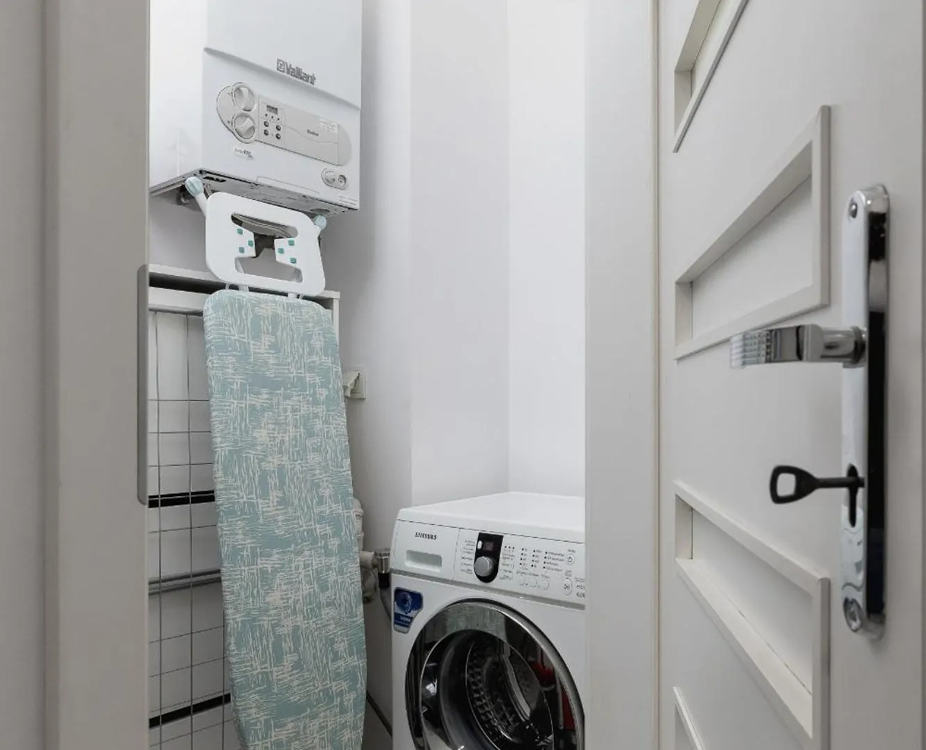 Spacious, 2 Bedrooms Apartment Cracow City Centre By Noclegi Renters Krakow